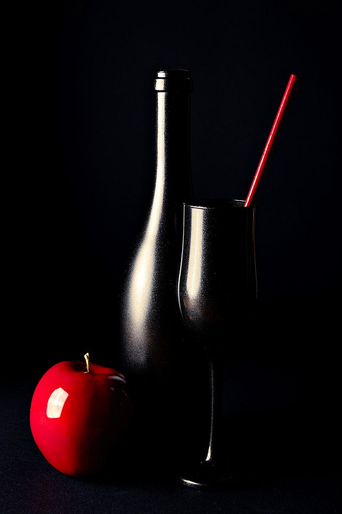 PALLADINI ROBERTO-TEMA A- THE RED APPLE.jpg